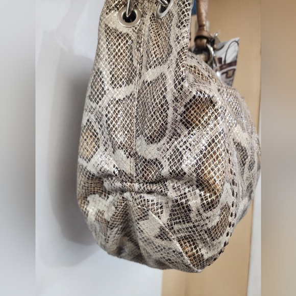 B. MAKOWSKY Shoulder snakeskin Hand Bag leather purse .Like new condition. - Picture 4 of 11